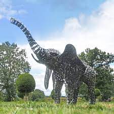 Sambaku Garden Elephant Sculpture