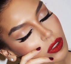 gorgeous makeup ideas with red lips and