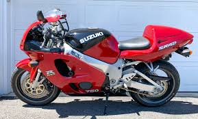 1998 suzuki gsx r750 iconic motorbike