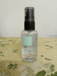 the body make up setting spray