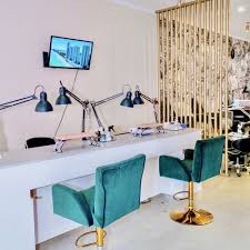 nail salon in beverly hills