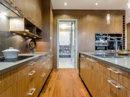 wood kitchen cabinets pictures