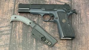 browning hi power review does this