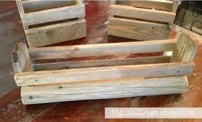 diy wood pallet crafts and art projects