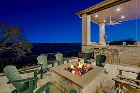 texas hill country lakehouse 8518