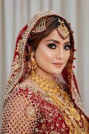bridal makeup artist in dubai