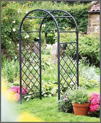 Garden Arches Add A Touch Of Elegance