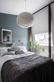 Since modern romantics are more for the artistic and bold personality, you might want to reconsider if you are not into colourful stuff. Transitional Color Palette Ocean Blue And Bluish Gray Colors In Modern Interiors