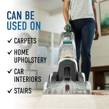 clean carpet cleaner solution