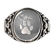 When selecting cremation jewelry to honor a loved one or pet that has passed away, it is best to take your time to look at all available styles and types. Pet Cremation Jewelry Round Ring