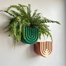 Wall Mounted Plant Pot Curved Plant