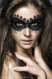 y halloween eye makeup mask idea