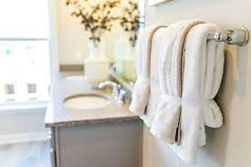 how high to hang towel rack storables
