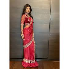these bollywood celebs in red saree