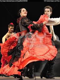 This traditional dance is a type of traditional dance and paso doble. Spanish Flamenco Paso Doble Dancers Flamenco Dancing Spanish Dance Flamenco