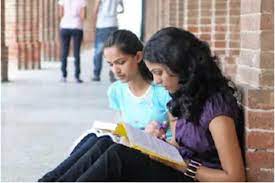 Dual Degree Programs: किन संस्थानों में मिलेगी डुअल डिग्री? यहां जानें  जरूरी सवाल का जवाब - ugc guidelines on dual degree programs in india for  higher education – News18 हिंदी