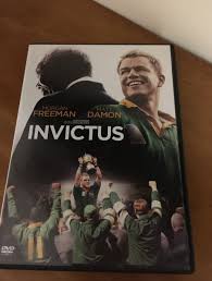 Invictus movie reviews & metacritic score: Dvd Filme Invictus Filme E Serie Warner Bros Usado 40987573 Enjoei