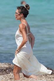 victoria beckham hits the beach with