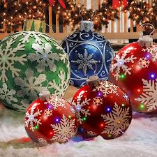 giant outdoor lighted ornaments