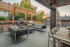 Vancouver Outdoor Kitchen Modern