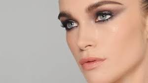 the kristen stewart makeup look with