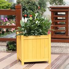 40 large planters for trees and flowers