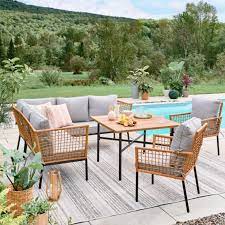 Patio And Outdoor Furniture Seasonal