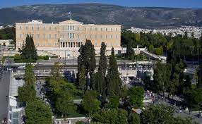 Το συνταγμα μου η άμεση κατανόηση της ιστορίας και της λειτουργίας του συντάγματος σε πρώτο πλάνο μέσα από την περιήγηση σε τεκμηριωμένα κείμενα με σπάνιο φωτογραφικό υλικό που. Syntagma Plateia A8hna Gtp