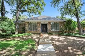 homes in wimbledon north tx