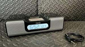 apple iphone ipod alarm clock radio