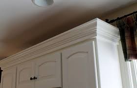 kitchen cabinets crown molding is a must