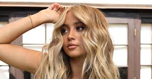 Honey Blonde Hair Ideas & 6 More Warm Summer Blonde Colors To Try