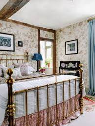 17 Country Bedroom Ideas From