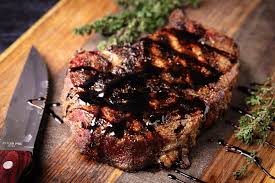 steaks with balsamic red wine glaze