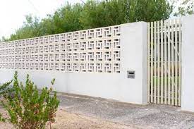 Tak jarang juga orang menggunakan roster beton minimalis ini dijadikan sebagai pagar rumah. 12 Inspirasi Breeze Block Sebagai Pagar Dan Dinding Rumah Makin Kece