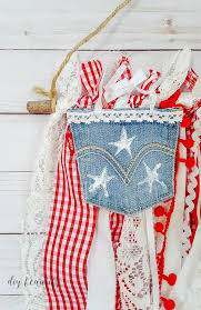 Patriotic Wall Hanging With Ribbon