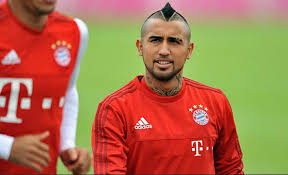 The chilean has become a crucial player in midfield in his second season at bayern münchen. Arturo Vidal Scores Insane Goal In Bayern Munich Training