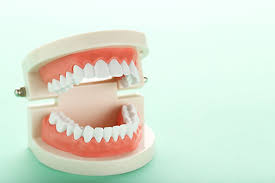 4 myths about adjusting to new dentures