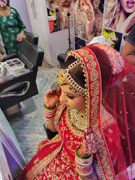 queen makeup studio in narela delhi