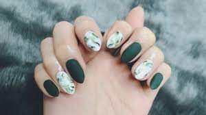 salons for nail art and nail designs
