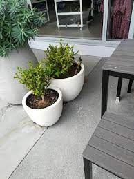 lightweight round planters sanstone