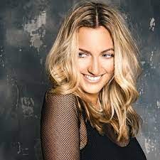 Get the latest player stats on petra kvitova including her videos, highlights, and more at the official women's tennis association website. Petra Kvitova Petra Kvitova Twitter