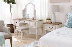 realyn vanity mirror and stool set