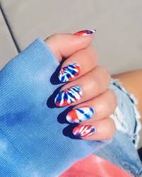 This is the only website you ladies decorate their nails special to the 4th of july to combine them with their outfit. 30 Best 4th Of July Nail Art Designs Cool Ideas For Patriotic Fourth Of July Nails