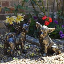Chihuahua Dogs Bronze Metal Garden