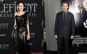 Curiosidade da série elementary, outubro/2012 redator: Is Jonny Lee Miller Still Married Development With Angelina Jolie Otakukart
