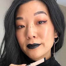 9 stunning ways to wear black lipstick