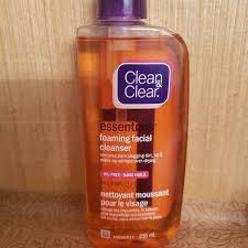 clean clear essentials foaming