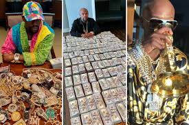 Learn how floyd money mayweather jr. How Broke Floyd Mayweather Won And Lost 1bn Career Earnings From Lavish Parties To Love For Jewellery
