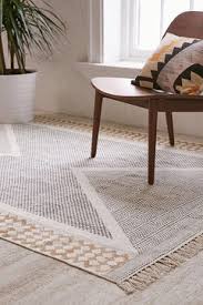 going nuts over a rug what works here